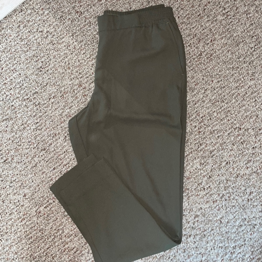 Anthropologie pull on trouser!